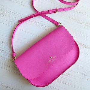 Kate Spade Scalloped Pink Convertible Jettie Crossbody / Clutch / Purse